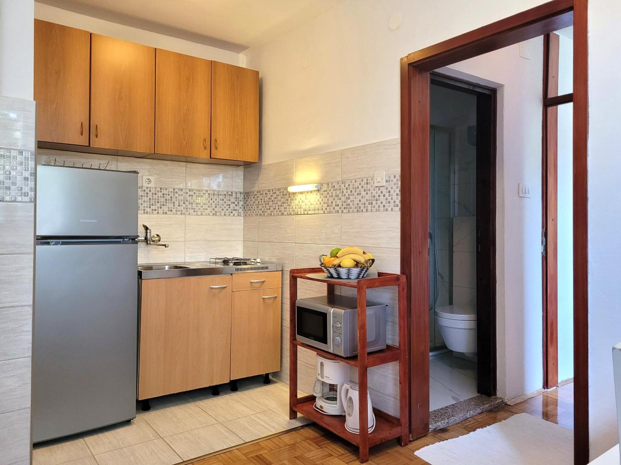Apartments Blazevic 奥米沙利 外观 照片